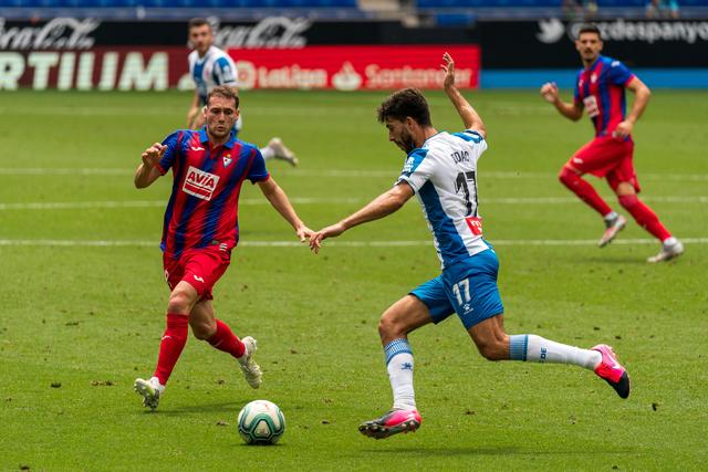 赵继伟25+11张镇麟19分辽宁胜广东 胡明轩21分